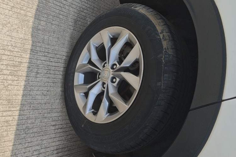 Used Honda CR-V 2023 240TURBO Two-Wheel Drive Active Version 5 Seats Right Rear Wheel Hub