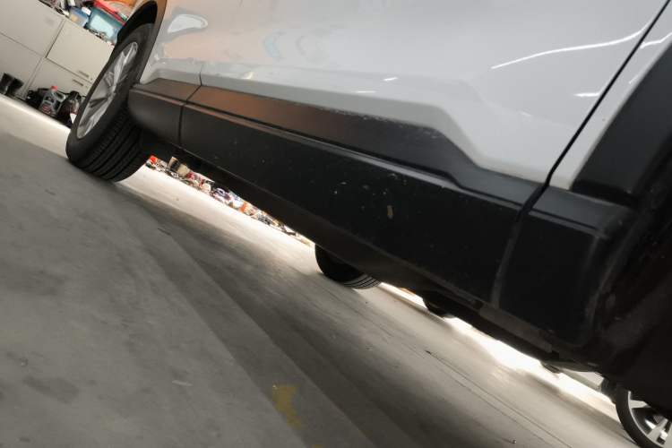 Used Honda CR-V 2023 240TURBO Two-Wheel Drive Deluxe Edition 7 Seats Right Side Sill