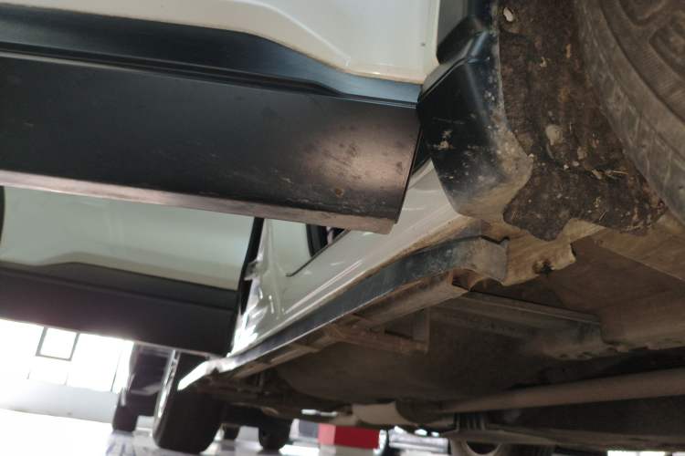 Used Honda CR-V 2023 240TURBO Two-Wheel Drive FENGSHANG Edition 5 Seats Right Side Sill