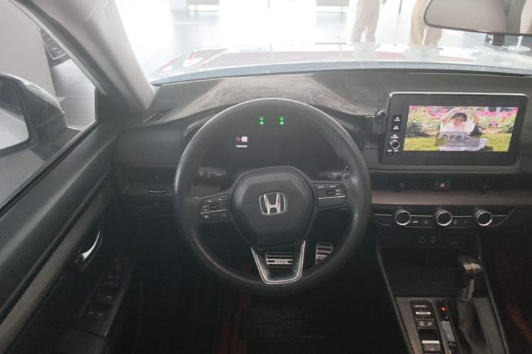 Used Honda CR-V 2023 240TURBO Two-Wheel Drive Active Version 5 Seats Steering Wheel