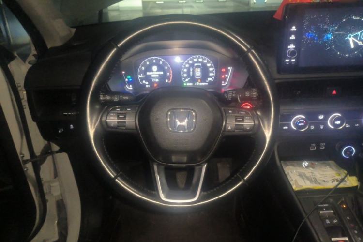 Used Honda CR-V 2023 240TURBO Two-Wheel-Drive Luxury Version 5 Seats Steering Wheel