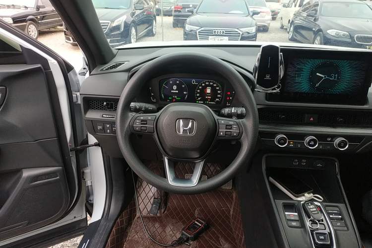 Used Honda CR-V 2023 2.0L eHEV Two-Wheel Drive Smart Edition Steering Wheel