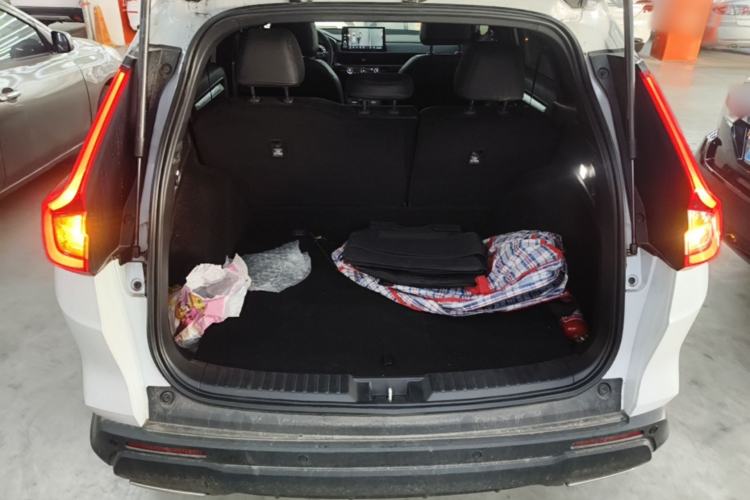 Used Honda CR-V 2023 2.0L eHEV Two-Wheel Drive Smart Edition Trunk