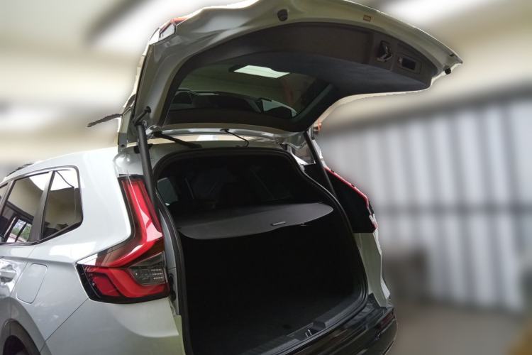 Used Honda CR-V 2023 2.0L eHEV Two-Wheel Drive Smart Edition Trunk