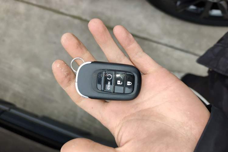 Used Honda CR-V 2023 2.0L eHEV Two-Wheel Drive Smart Edition Vehicle Key