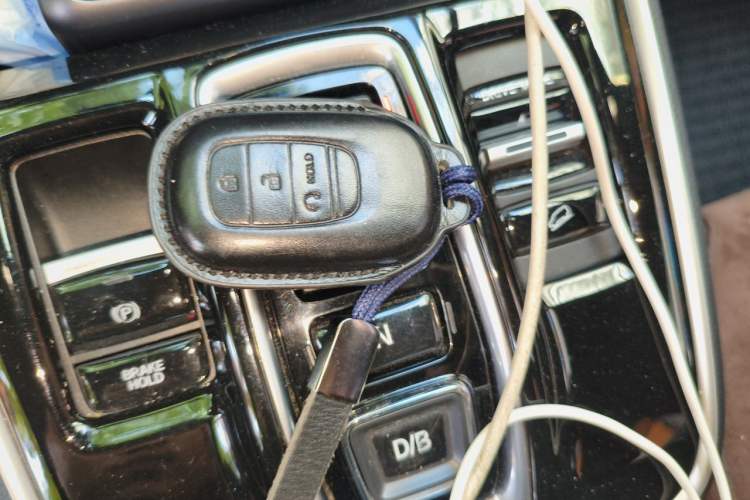 Used Honda CR-V 2023 2.0L eHEV Two-Wheel Drive Smart Brilliance Edition Vehicle Key