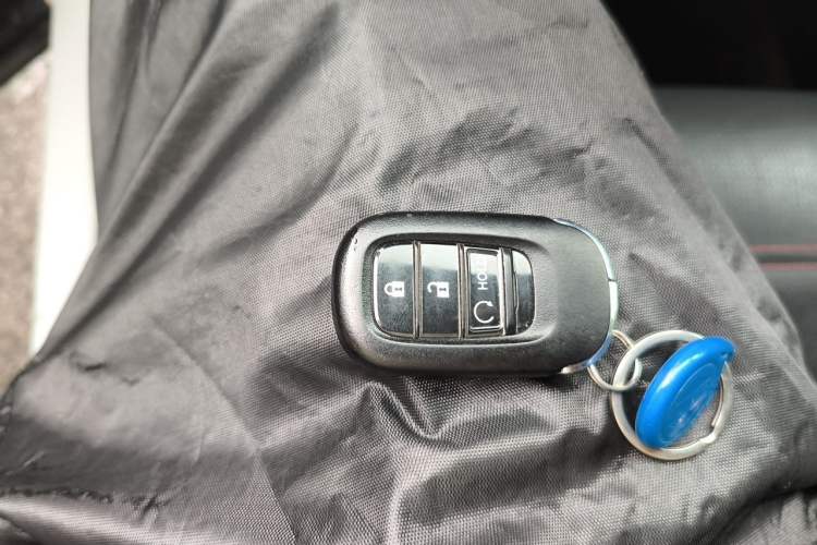 Used Honda CR-V 2023 2.0L eHEV Two-Wheel Drive Smart Edition Vehicle Key