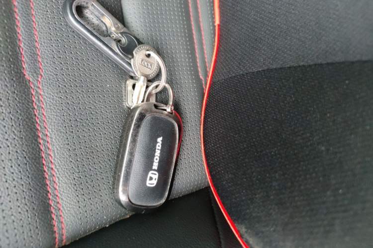 Used Honda CR-V 2023 2.0L eHEV Two-Wheel Drive Smart Edition Vehicle Key