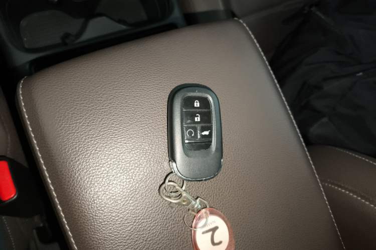 Used Honda CR-V 2023 240TURBO Two-Wheel Drive Deluxe Edition 7 Seats Vehicle Key