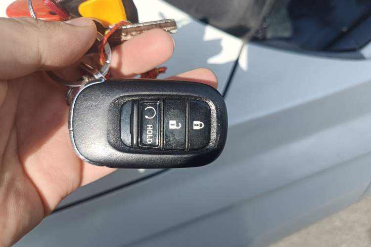Used Honda CR-V 2023 240TURBO Two-Wheel Drive FENGSHANG Edition 7 Seats Vehicle Key
