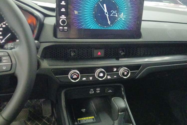 Used Honda CR-V 2024 240TURBO Two-Wheel-Drive FENGSHANG Edition 5 Seats Audio And AC Panel