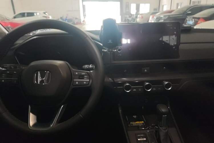 Used Honda CR-V 2024 240TURBO Two-Wheel-Drive FENGSHANG Edition 5 Seats Center Console