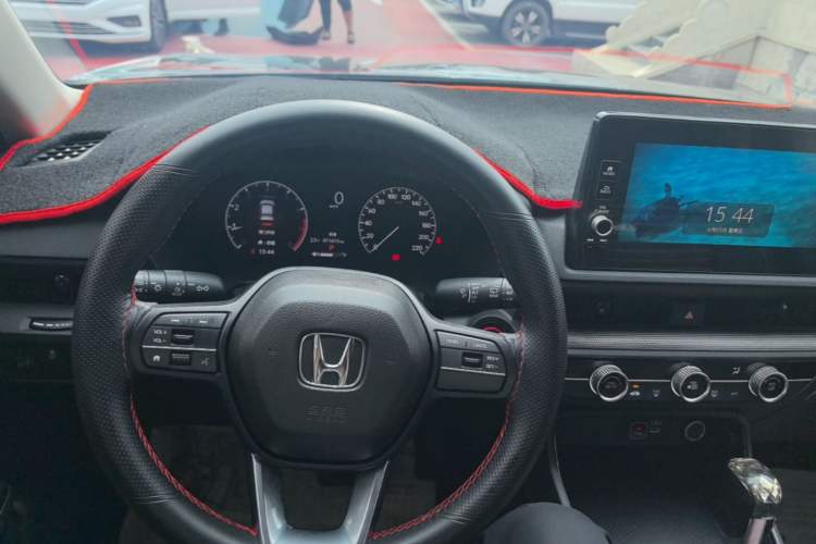 Used Honda CR-V 2024 240TURBO Two-Wheel-Drive Active Version 5 Seats Center Console
