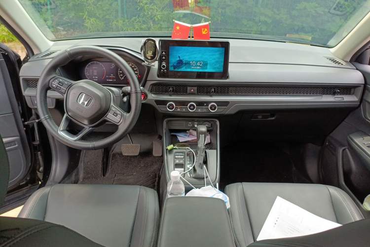 Used Honda CR-V 2024 240TURBO Two-Wheel-Drive Active Version 5 Seats Center Console