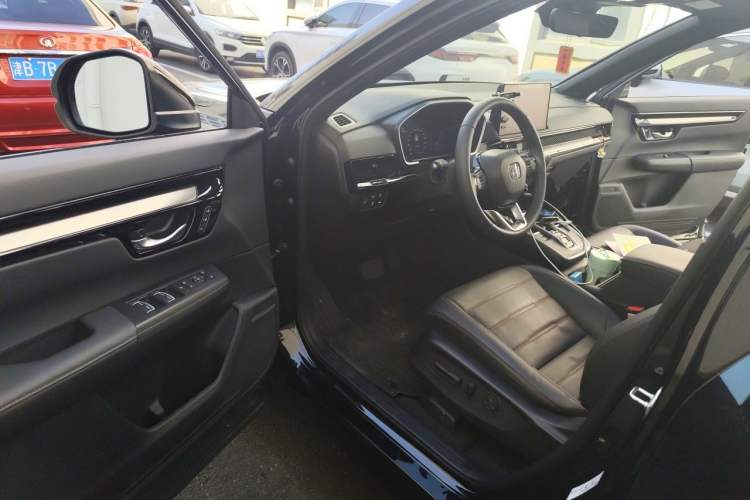 Used Honda CR-V 2024 2.0L eHEV Two-Wheel Drive Smart Edition Driver Seat