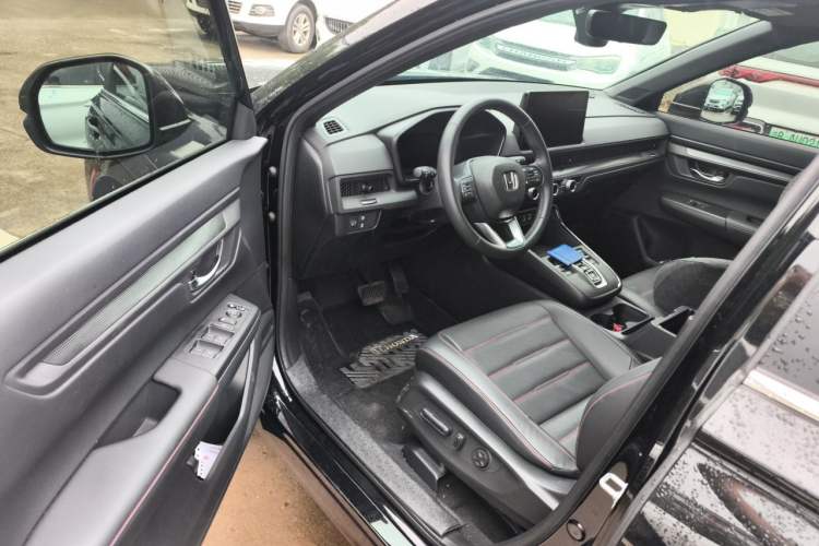 Used Honda CR-V 2024 2.0L eHEV Two-Wheel Drive Smart Edition Driver Seat