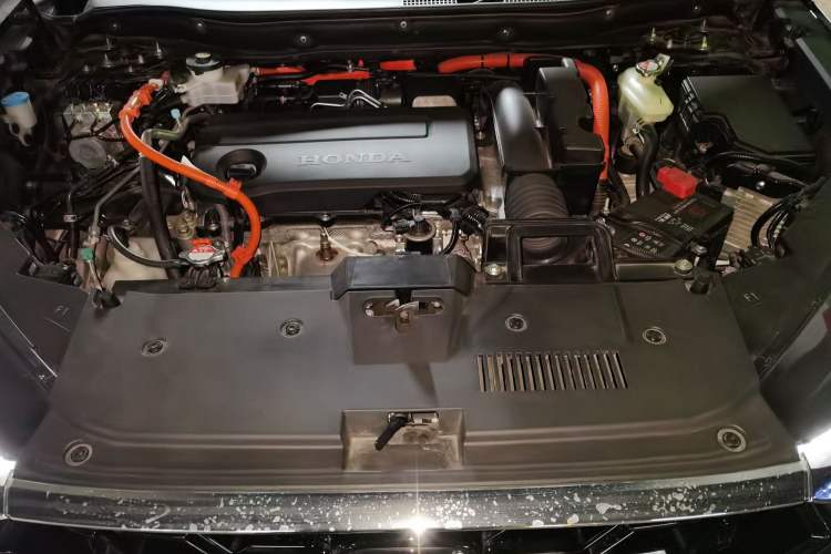 Used Honda CR-V 2024 2.0L eHEV Two-Wheel Drive Smart Edition Engine Bay