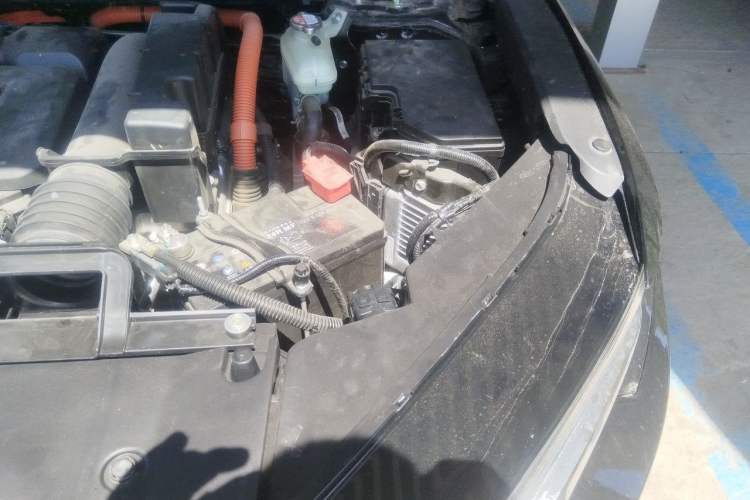 Used Honda CR-V 2024 2.0L eHEV Two-Wheel Drive Smart Edition Engine Bay Left