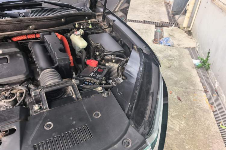 Used Honda CR-V 2024 2.0L eHEV Two-Wheel Drive Smart Edition Engine Bay Left