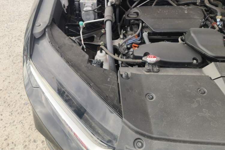 Used Honda CR-V 2024 240TURBO Two-Wheel-Drive Active Version 5 Seats Engine Bay Right