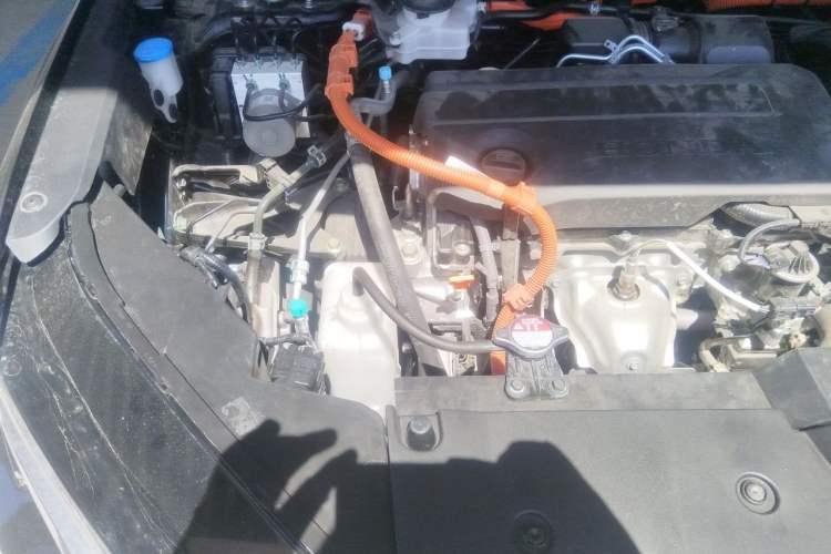 Used Honda CR-V 2024 2.0L eHEV Two-Wheel Drive Smart Edition Engine Bay Right