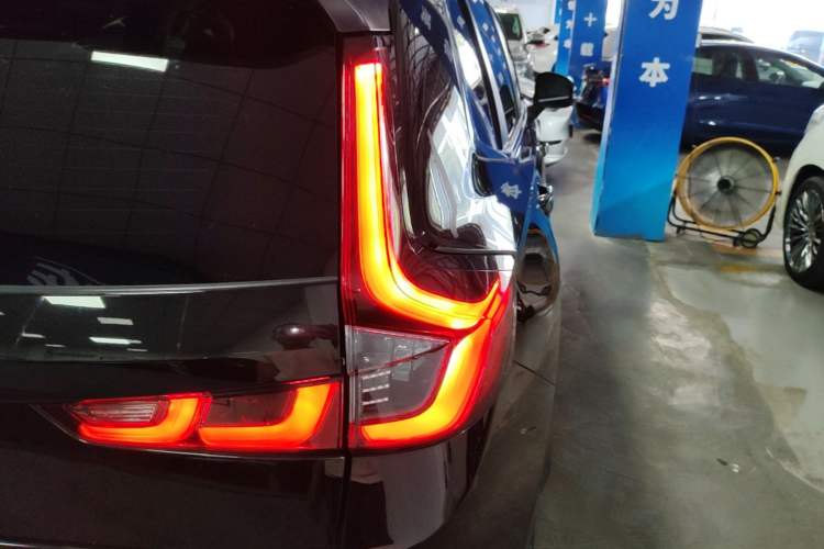 Used Honda CR-V 2024 240TURBO Two-Wheel-Drive FENGSHANG Edition 7 Seats Exterior 3