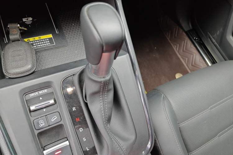 Used Honda CR-V 2024 240TURBO Two-Wheel-Drive FENGSHANG Edition 5 Seats Gear Lever