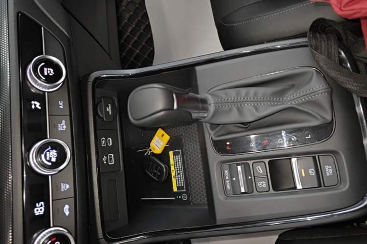 Used Honda CR-V 2024 240TURBO Two-Wheel-Drive FENGSHANG Edition 5 Seats Gear Lever