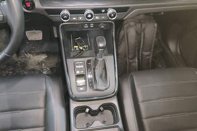 Used Honda CR-V 2024 240TURBO Two-Wheel-Drive FENGSHANG Edition 5 Seats Gear Lever