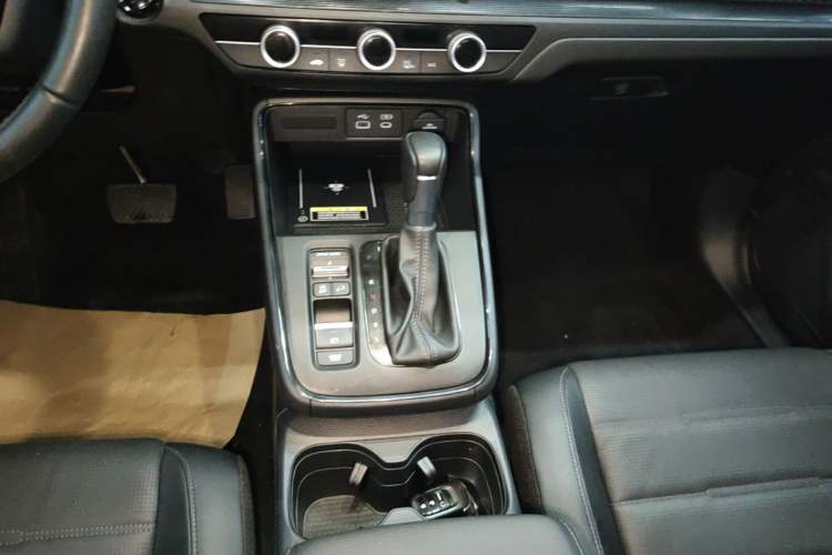 Used Honda CR-V 2024 240TURBO Two-Wheel-Drive FENGSHANG Edition 5 Seats Gear Lever