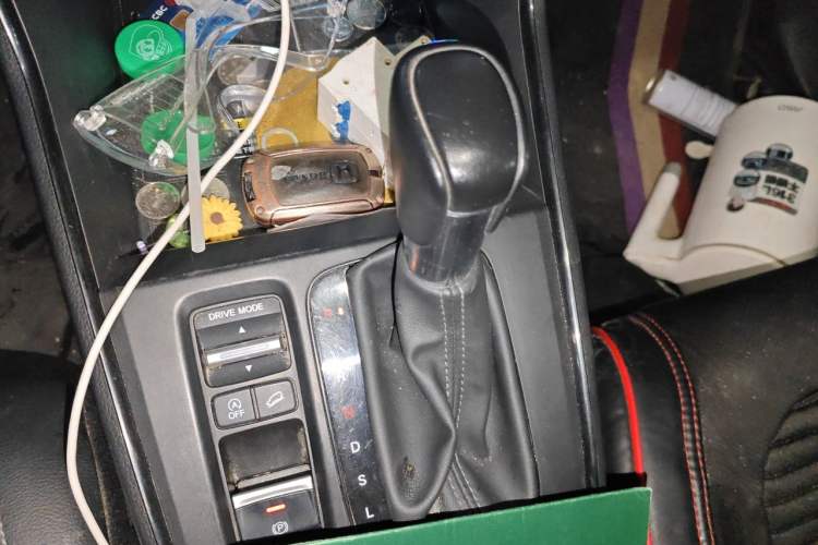 Used Honda CR-V 2024 240TURBO Two-Wheel-Drive FENGSHANG Edition 5 Seats Gear Lever