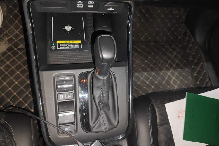 Used Honda CR-V 2024 240TURBO Two-Wheel-Drive FENGSHANG Edition 5 Seats Gear Lever