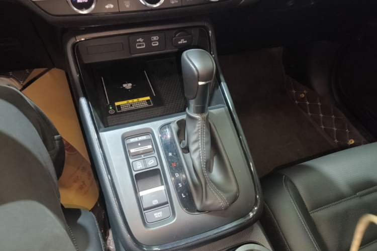 Used Honda CR-V 2024 240TURBO Two-Wheel-Drive FENGSHANG Edition 5 Seats Gear Lever