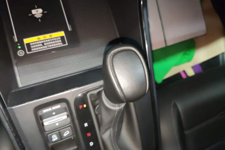 Used Honda CR-V 2024 240TURBO Two-Wheel-Drive FENGSHANG Edition 5 Seats Gear Lever