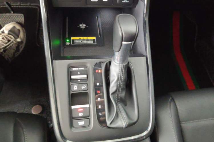 Used Honda CR-V 2024 240TURBO Two-Wheel-Drive FENGSHANG Edition 5 Seats Gear Lever