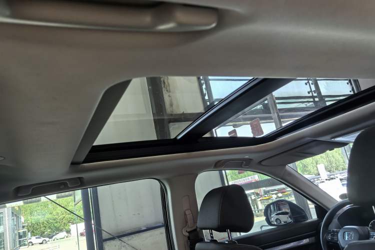 Used Honda CR-V 2024 240TURBO Two-Wheel-Drive Active Version 5 Seats Headliner