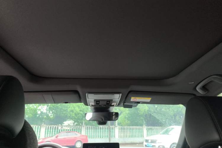 Used Honda CR-V 2024 2.0L eHEV Two-Wheel Drive Smart Edition Headliner