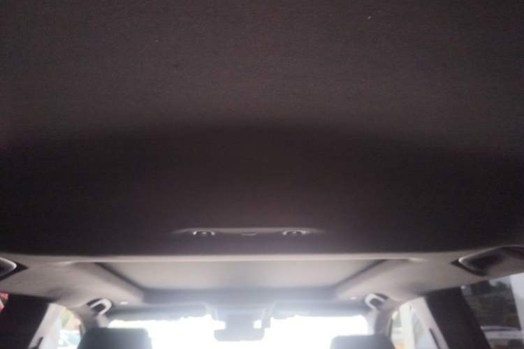Used Honda CR-V 2024 2.0L eHEV Two-Wheel Drive Smart Edition Headliner