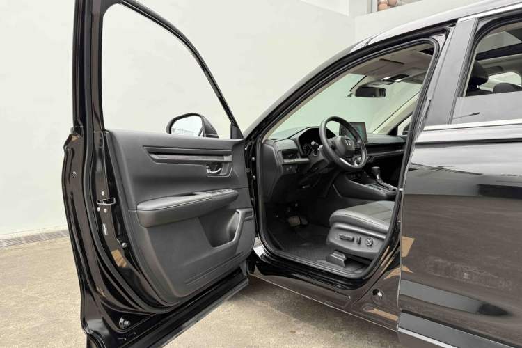 Used Honda CR-V 2024 240TURBO Two-Wheel-Drive FENGSHANG Edition 5 Seats Interior 2