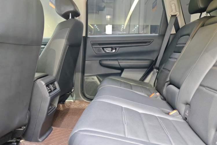 Used Honda CR-V 2024 240TURBO Two-Wheel-Drive Active Version 5 Seats Interior 3