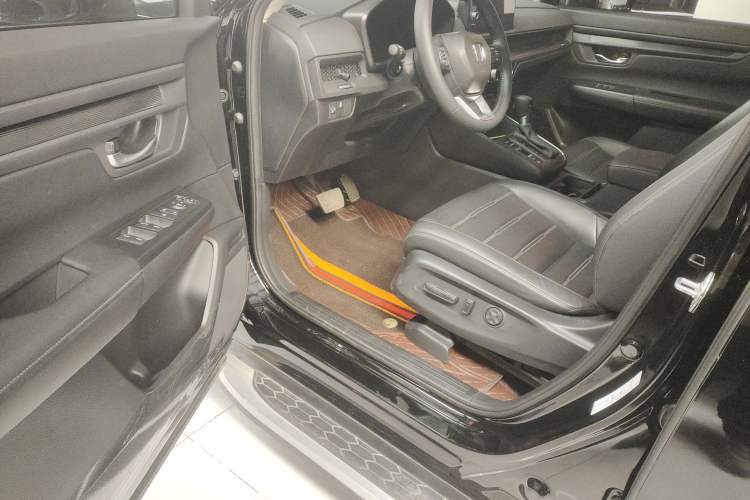 Used Honda CR-V 2024 240TURBO Two-Wheel-Drive FENGSHANG Edition 5 Seats Interior 3