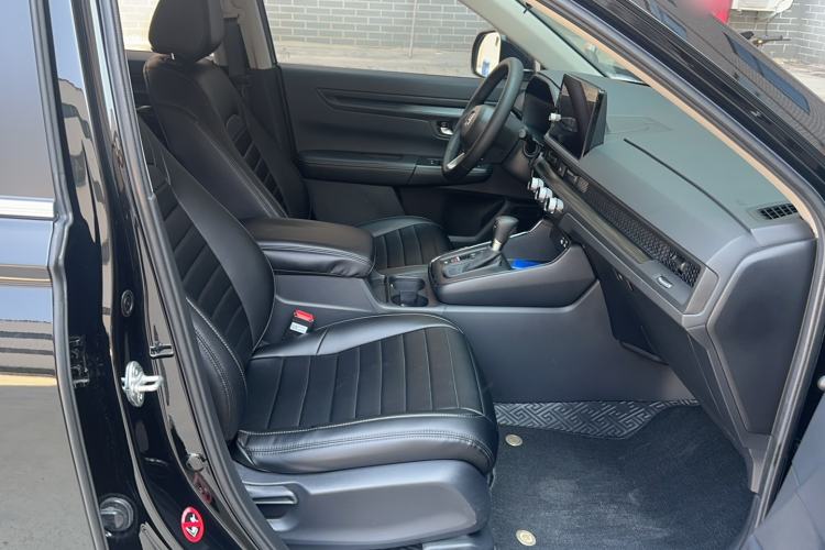 Used Honda CR-V 2024 240TURBO Two-Wheel-Drive Active Version 5 Seats Interior 4