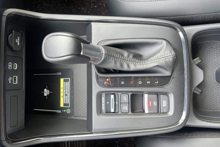 Used Honda CR-V 2024 240TURBO Two-Wheel-Drive FENGSHANG Edition 5 Seats Interior 6