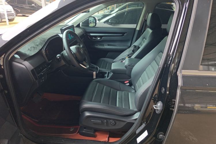Used Honda CR-V 2024 240TURBO All-Wheel Drive Deluxe Edition 5 Seats Left Front Seat