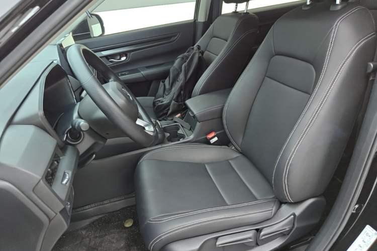 Used Honda CR-V 2024 240TURBO Two-Wheel-Drive Active Version 5 Seats Left Front Seat