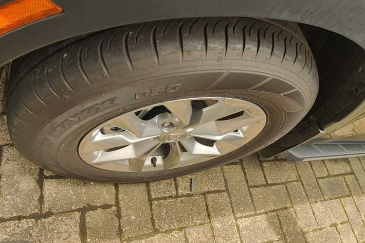 Used Honda CR-V 2024 240TURBO Two-Wheel-Drive Active Version 5 Seats Left Front Wheel Hub