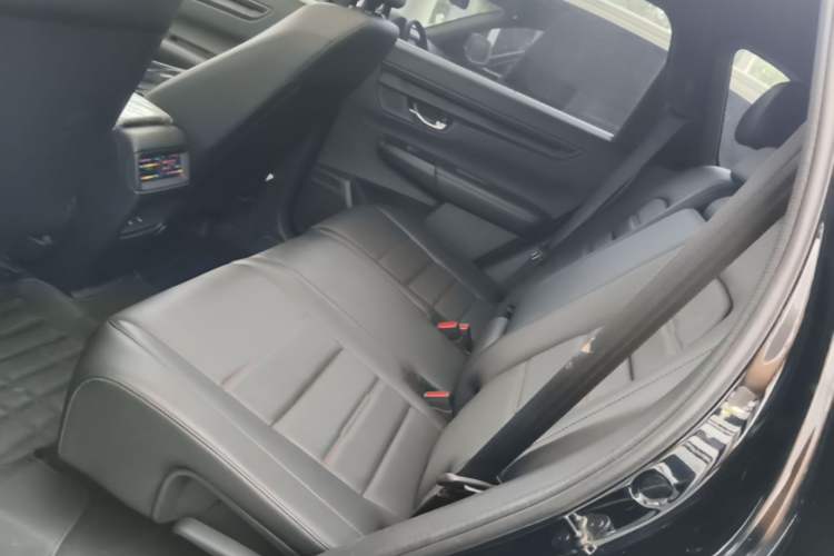 Used Honda CR-V 2024 2.0L eHEV Two-Wheel Drive Smart Edition Left Rear Seat