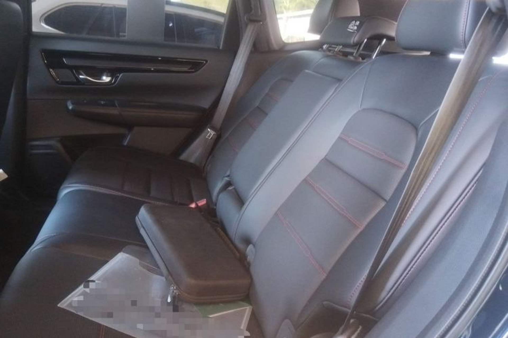 Used Honda CR-V 2024 2.0L eHEV Two-Wheel Drive Smart Edition Left Rear Seat