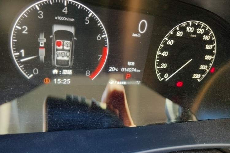 Used Honda CR-V 2024 240TURBO Two-Wheel-Drive Active Version 5 Seats Odometer Close Up