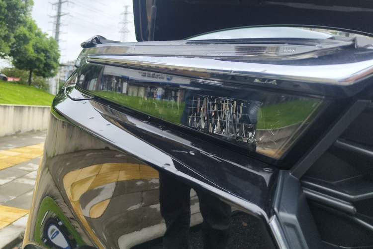 Used Honda CR-V 2024 240TURBO Two-Wheel-Drive FENGSHANG Edition 5 Seats Right Front Headlight